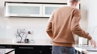 Sienna Day Gets a Hard Anal Fuck and Massive Cumshot