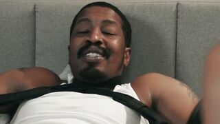 Stepdad Fakes Injury for a Handjob from Stepdaughter Ameena Green