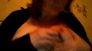 Russian Amateur Irina Shows Off Her Sexy Mature Body on Webcam