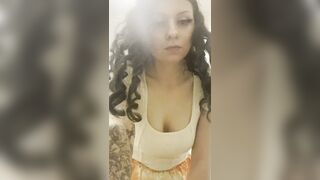 Goth Brunette Babe Twerking Solo For You