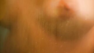 College Babe Alice Kelly Squirts in the Shower