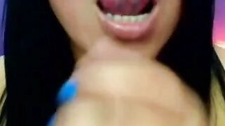 Colombian BBW Webcam Star Delivers an Amazing Blowjob