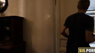 SISPORN. Miss receives her unstoppable stepbrother’s dick
