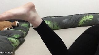 Toes On Web Cam - Miley Grey