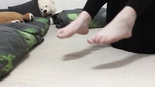 Toes On Web Cam - Miley Grey