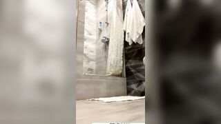 Rita Fox washes and masturbates her snatch inside the shower
