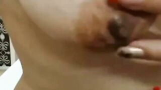 Mature Amateur Webcam Show With Saggy Tits