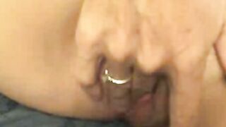 Big Clit Amateur Solo Girl Spreads Wet Pussy for Close-up Webcam View
