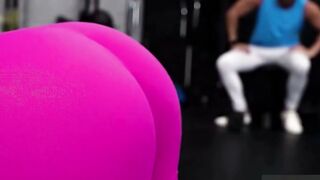 Suki Sin's Voluptuous Outdoor Gym Workout