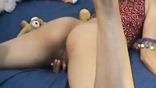 Solo Asian Girl Finger Her Ass on Webcam
