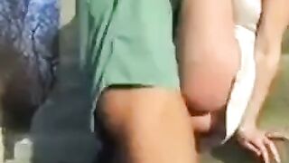 Mutiges deutsches Paar hat öffentlichen Sex in Berlin