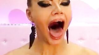 Hot Amateur Chick Deepthroats Pink Dildo on Webcam