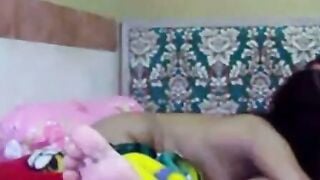 Indonesian Maids Enjoy Foreign Men's Assets