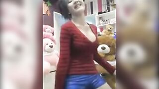 Sexy Asian Dancer from the East