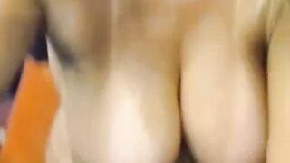 Blonde Amateur MILF Live on Webcam