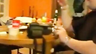 Heiße Amateur-Europäische Ehefrau mit Großem Busen
