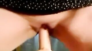 Solo Webcam Close-Up: Amateur Babe Masturbates with a Sex Toy