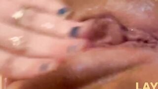 Blonde Amateur Squirts in Webcam Solo Session