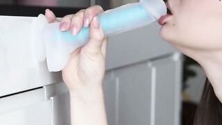 Amateur Babe's Kinky Solo Webcam Blowjob Show