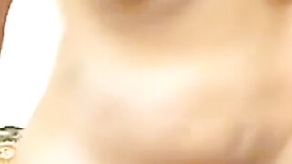 Colombian MILF Squirts Live on Webcam