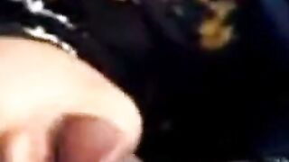 Hisap Dalam Lori - Blowjob dalam Lori dengan Babe Asia