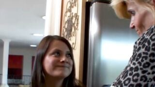 Blonde mom Joins 2 goddess chinese Girls For Passionate Lesbo 3some