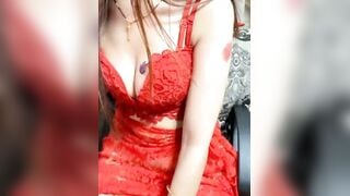 Husan-e-Malika red lingerie show