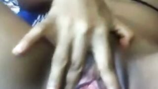 Indian Girl Roza Close-Up Webcam Masturbation