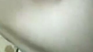 Big-Titted Pakistani MILF Teases in Amateur Scene
