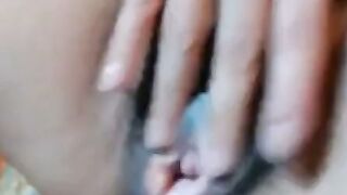 Maman Française Se Masturbe En Webcam