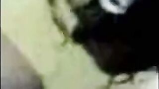 Sri Lankan Amateur Harshani in Intimate Close-Up