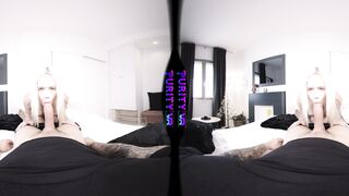PURITYVR Anal addict with Vivian