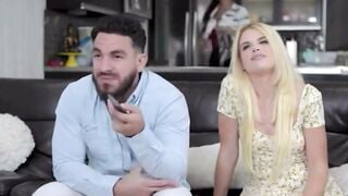 Amateur Wife Cheats on Husband with Lover in the Bedroom