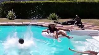 Mommy Does It Again 17: Phat Ass barely legal Anal