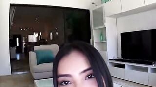 Seduced Delivery Guy in Aruba Gets a Lovely Tip