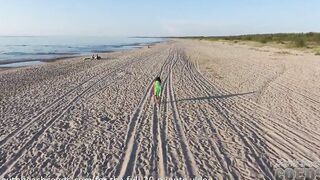 gorgeous 18 year old masturbating double penetration on the beach
