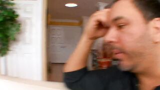 Daddy braucht drignend Sexnachhilfe