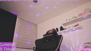 Gia Baker Dancing Twerking and spreading vagina
