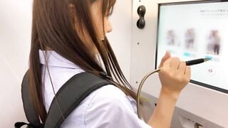 https://bit.ly/3vJqV7L　ハメ撮り　スタイル抜群のJKと放課後に秘密のハメ撮りSEX。大ききてきれいなお尻を眺めながらバックで生ハメセックス。お風呂場でのエロすぎる立ちバックも必見。