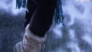 Let it Snow – Bombshell ex-wife get surprise after work