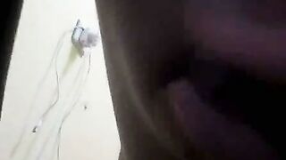 Indonesian Amateur Girl Sucks Cock in Bedroom