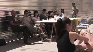 Blonde Babe in White Crop Top and Denim Shorts Gets Fucked in Public Park