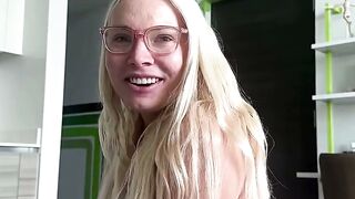 Step Cougar Gets Me Laid: Macy Meadows & Tiffany Bannister