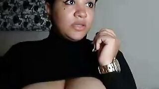 Amateur Ebony Webcam Girl Shows Off Huge Boobs