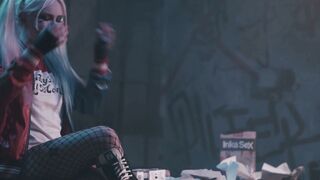Harley Quinn Cosplay Blows Superman's Dick inside Prison Cell