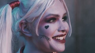 Harley Quinn Cosplay Blows Superman's Dick inside Prison Cell