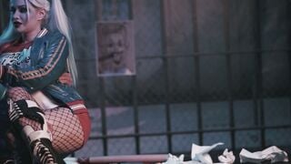 Harley Quinn Cosplay Blows Superman's Dick inside Prison Cell