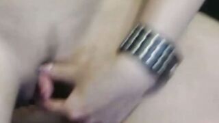 Amateur Brunette Strokes Big Clit on Webcam
