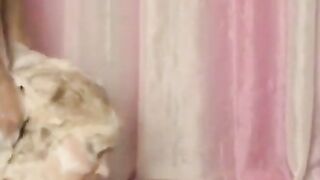 Amateur Webcam Blonde Sucks Cock And Gets Face Full Cumshot