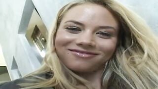 chick loves Long Penis